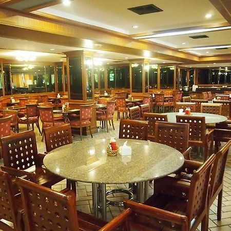 Jomtien Holiday Pattaya Hotel Luaran gambar