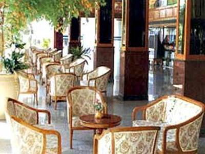 Jomtien Holiday Pattaya Hotel Luaran gambar