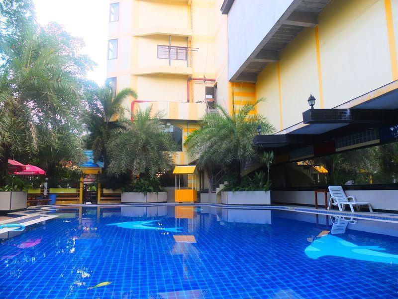Jomtien Holiday Pattaya Hotel Luaran gambar