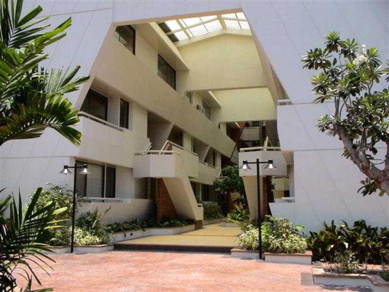 Jomtien Holiday Pattaya Hotel Luaran gambar
