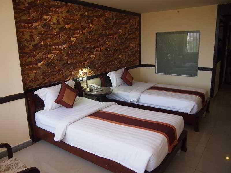 Jomtien Holiday Pattaya Hotel Luaran gambar